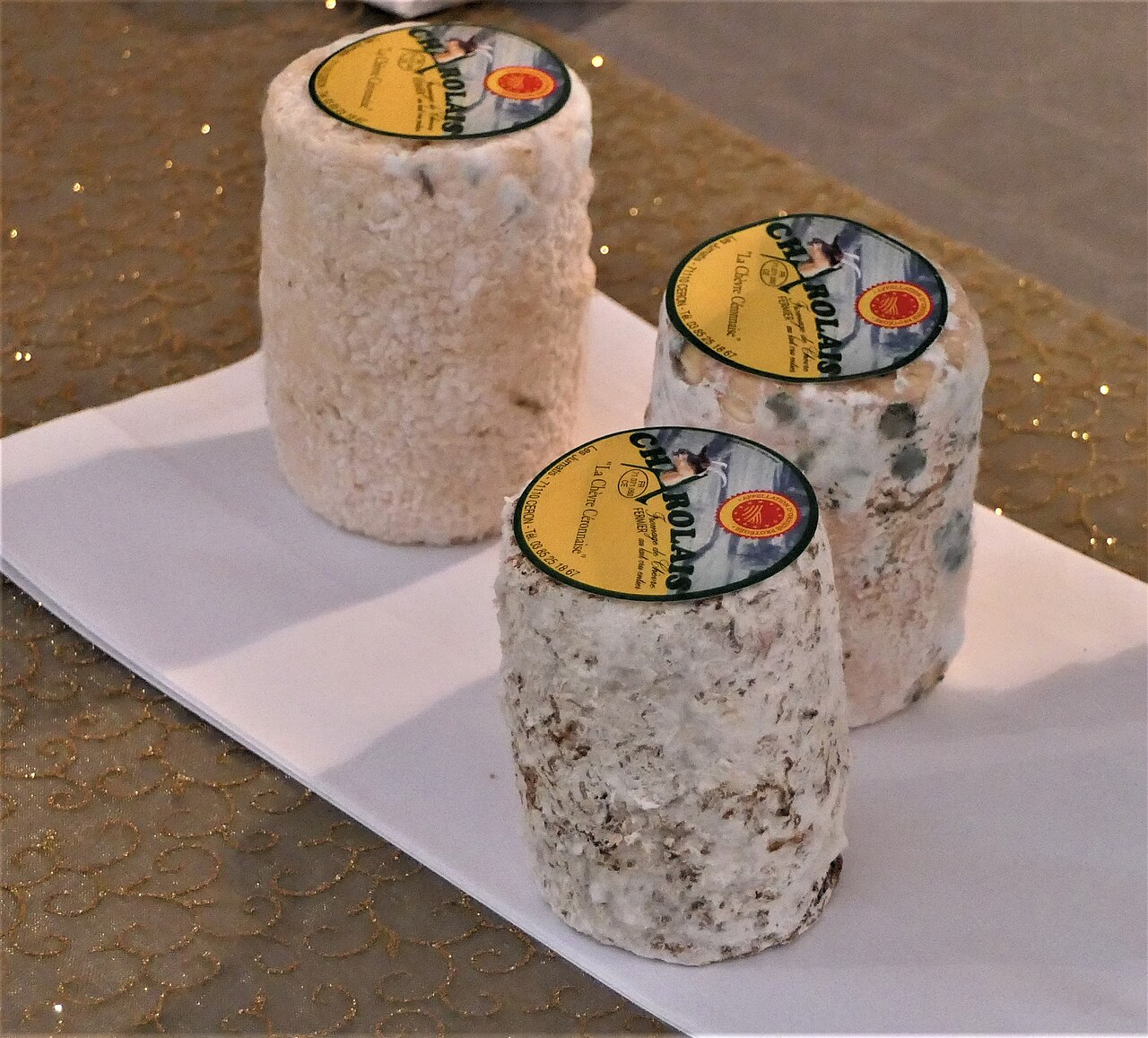 Charolais : Fromage AOP Charolais, photo fromage de chèvre bourguignon