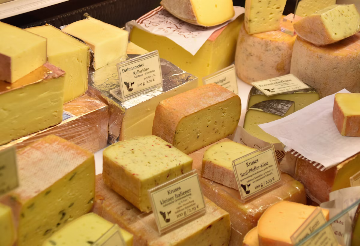 Fromage savoyard à croûte lavée pour explorer les fromages alpins